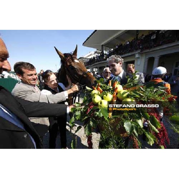 Andrasch Starke with Danedream wins the Oaks d\'Italia Milan - San Siro racetrack, 29th may 2011 ph.Stefano Grasso
