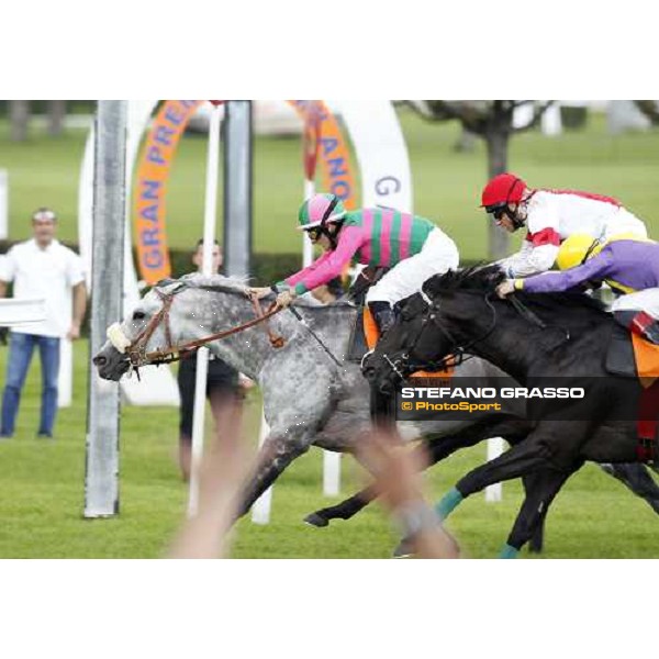 Mirco Demuro on Voila Ici wins the Gran Premio di Milano Milan - San Siro racetrack, 12th june 2011 ph.Stefano Grasso