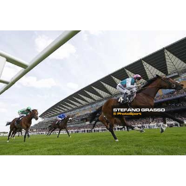 Frankel, Tom Queally up, wins the St James\'s Palace Stakes Royal Ascot, tuesday, First day, june 14 2011 ph.Stefano Grasso