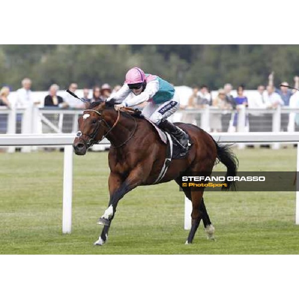 Frankel, Tom Queally up, wins the St James\'s Palace Stakes Royal Ascot - Tuesday, First day, june 14 2011 ph.Stefano Grasso