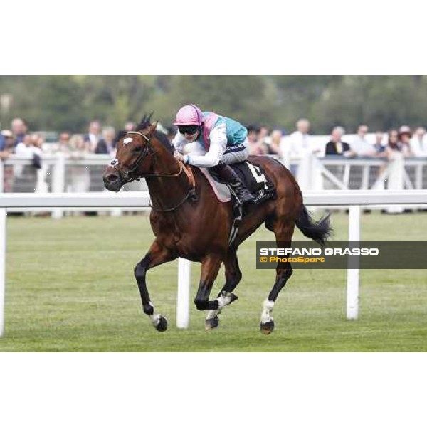 Frankel, Tom Queally up, wins the St James\'s Palace Stakes Royal Ascot - Tuesday, First day, june 14 2011 ph.Stefano Grasso