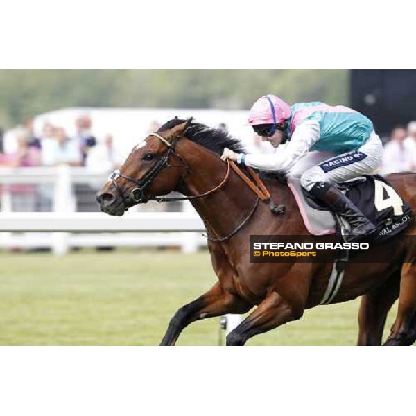 Frankel, Tom Queally up, wins the St James\'s Palace Stakes Royal Ascot - Tuesday, First day, june 14 2011 ph.Stefano Grasso