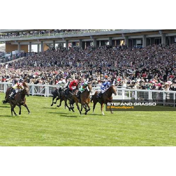 Prohibit, Jim Crowley up, wins the King\'s Stand Stakes Royal Ascot - Tuesday, First day, june 14 2011 ph.Stefano Grasso