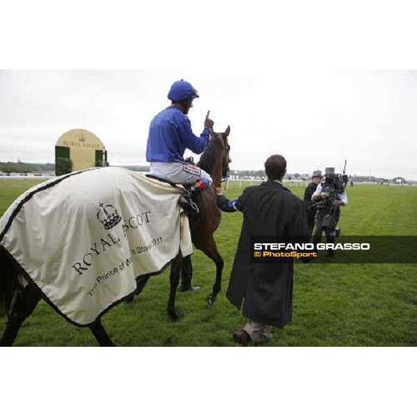 Frankie Dettori on Rewilding wins the Prince of Wales\'s Stakes Royal Ascot - Second Day, 15th june 14 2011 ph.Stefano Grasso
