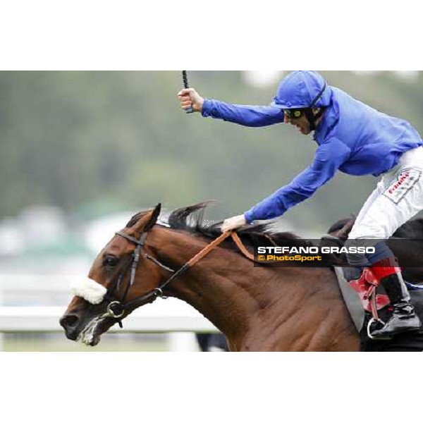 Frankie Dettori on Rewilding wins the Prince of Wales\'s Stakes Royal Ascot - Second Day, 15th june 14 2011 ph.Stefano Grasso