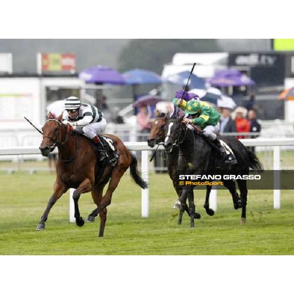 Gerald Mosse on Immortal Verse wins The Coronation Stakes Ascot - Royal Ascot - Fourth Day, 17th june 2011 ph.Stefano Grasso - www.stefanograsso.com