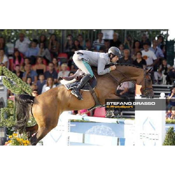 Emanuele Gaudiano on Cocoshynsky wins the Premio Bracco San Patrignano 2011 15° Challenge Vincenzo Muccioli ph.Stefano Grasso/SanPa