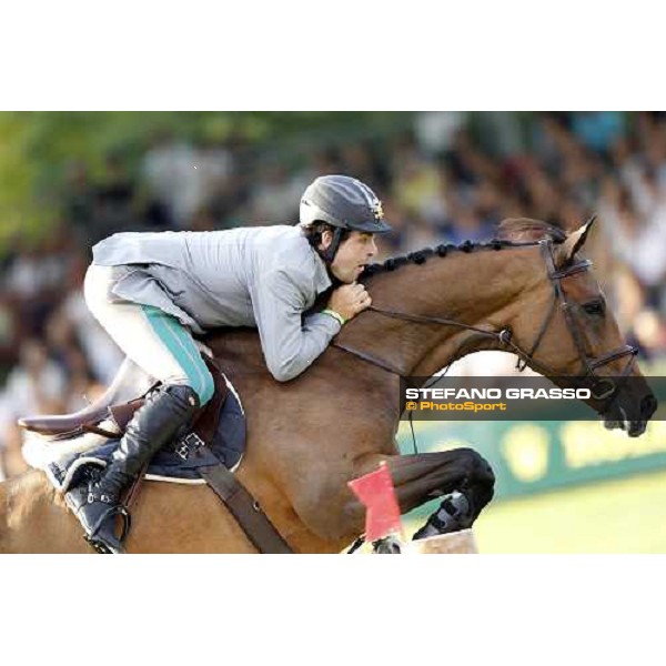 Emanuele Gaudiano on Cocoshynsky wins the Premio Bracco San Patrignano 2011 15° Challenge Vincenzo Muccioli ph.Stefano Grasso/SanPa