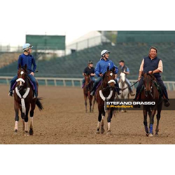 from left, Magistretti, Sense of Style and trainer Biancone on pony Dallas, Gran Prairie racetrack 26th october 2004 ph. Stefano Grasso