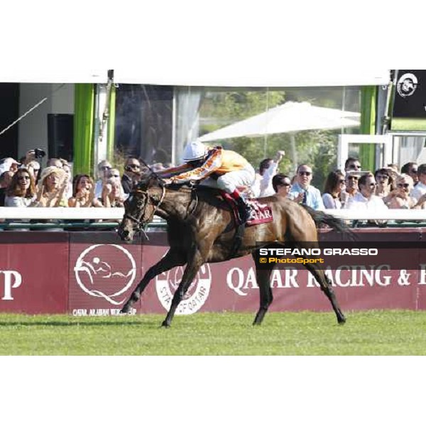 Andrasch Starke on Danedream wins the Qatar Prix de L\'Arc de Triomphe Paris-Longchamp racetrack, 2nd oct. 2011 ph.Stefano Grasso