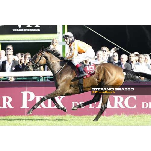 Andrasch Starke on Danedream wins the Qatar Prix de L\'Arc de Triomphe Paris-Longchamp racetrack, 2nd oct. 2011 ph.Stefano Grasso