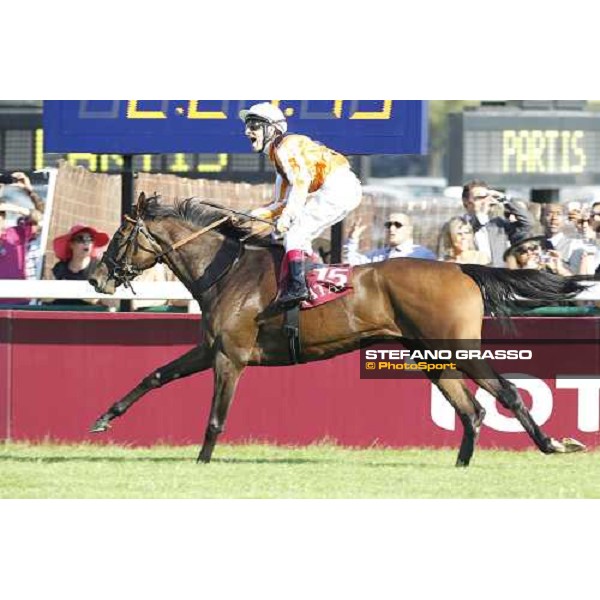 Andrasch Starke on Danedream wins the Qatar Prix de L\'Arc de Triomphe Paris-Longchamp racetrack, 2nd oct. 2011 ph.Stefano Grasso