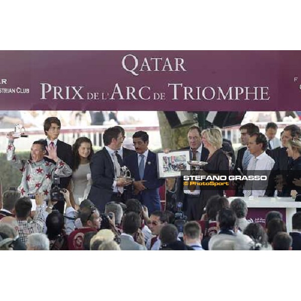 Prize giving ceremony of the Qatar Prix Jean-Luc Lagarder won by Frankie Dettori on Dabirsim Paris, 2nd oct.2011 ph.Stefano Grasso