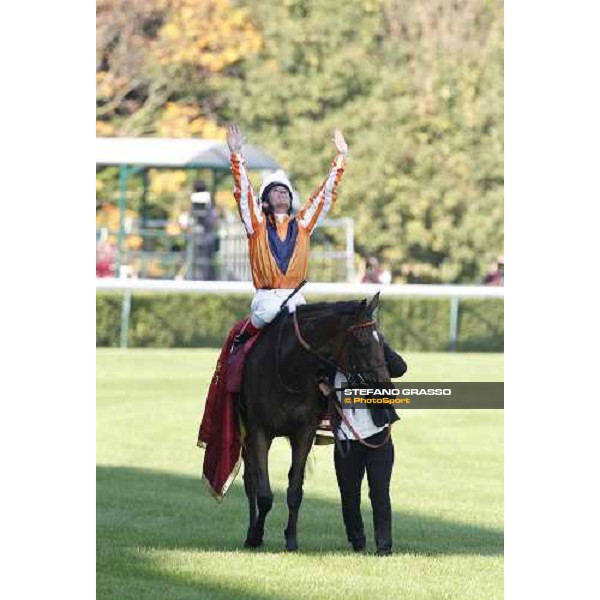 Andrasch Starke on Danedream wins the Qatar Prix de L\'Arc de Triomphe Paris-Longchamp racetrack, 2nd oct. 2011 ph.Stefano Grasso