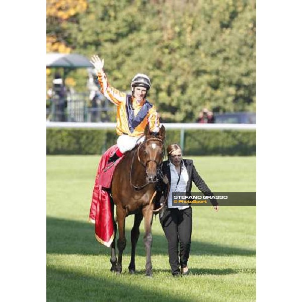 Andrasch Starke on Danedream wins the Qatar Prix de L\'Arc de Triomphe Paris-Longchamp racetrack, 2nd oct. 2011 ph.Stefano Grasso