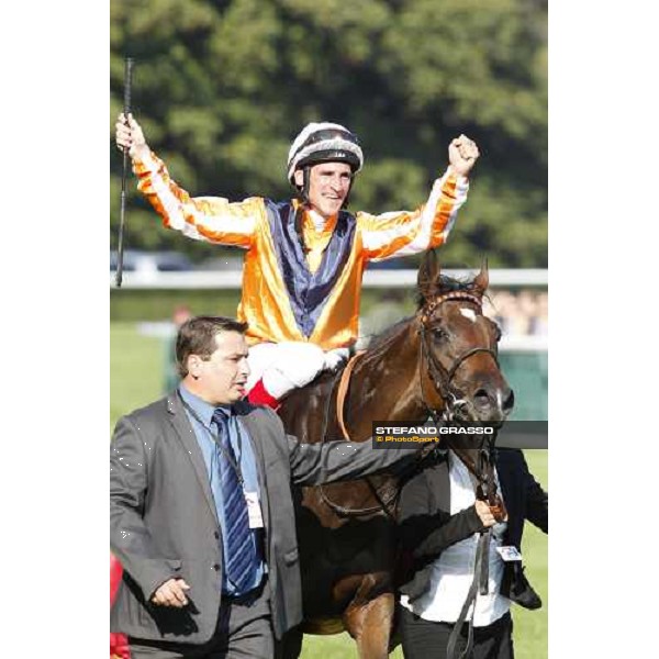 Andrasch Starke on Danedream wins the Qatar Prix de L\'Arc de Triomphe Paris-Longchamp racetrack, 2nd oct. 2011 ph.Stefano Grasso