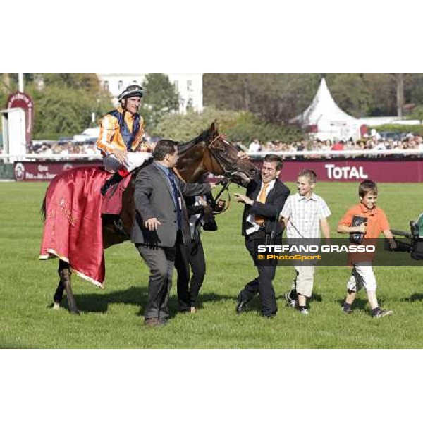 Andrasch Starke on Danedream wins the Qatar Prix de L\'Arc de Triomphe Paris-Longchamp racetrack, 2nd oct. 2011 ph.Stefano Grasso