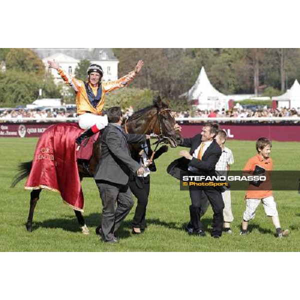 Andrasch Starke on Danedream wins the Qatar Prix de L\'Arc de Triomphe Paris-Longchamp racetrack, 2nd oct. 2011 ph.Stefano Grasso