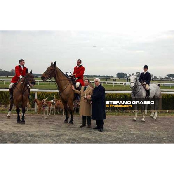 foxhunt at Capannelle racetrack President Enzo Mei and Gianserio Sanfelice, muster SRCV 54° Gran Corsa Siepi Roma -Capannelle february 15 2004 ph. Stefano Grasso