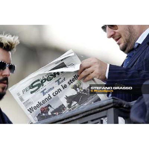 racegoers Milano - San Siro racetrack, 24th sept.2011 ph.Stefano Grasso