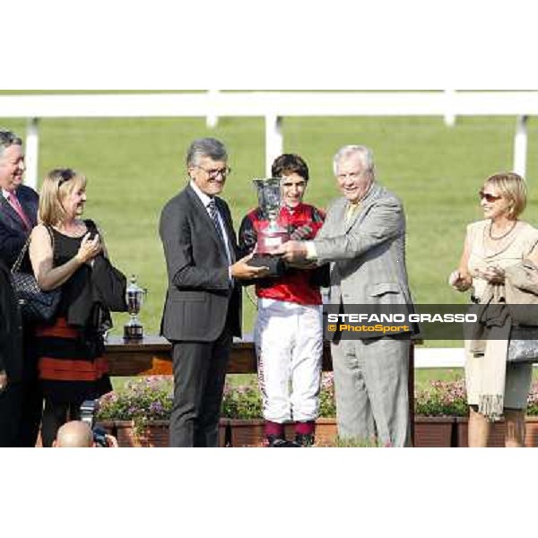 prize giving ceremony of the Premio Vittorio di Capua Milano - San Siro racetrack, 24th sept.2011 ph.Stefano Grasso