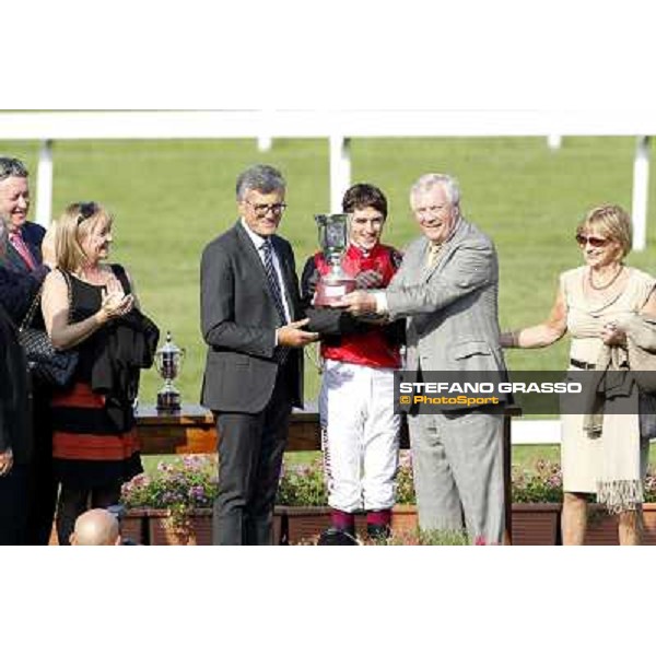 prize giving ceremony of the Premio Vittorio di Capua Milano - San Siro racetrack, 24th sept.2011 ph.Stefano Grasso