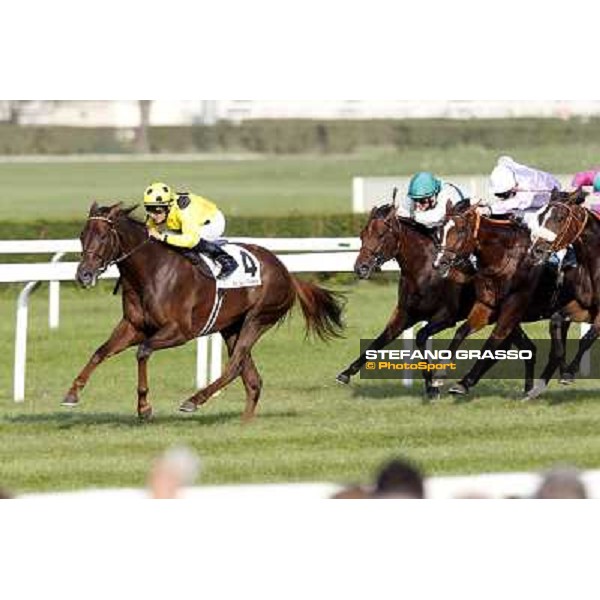 Mirco Demuro on Khor Sheed goes to win the Premio Sergio Cumani Milano - San Siro racetrack, 24th sept.2011 ph.Stefano Grasso