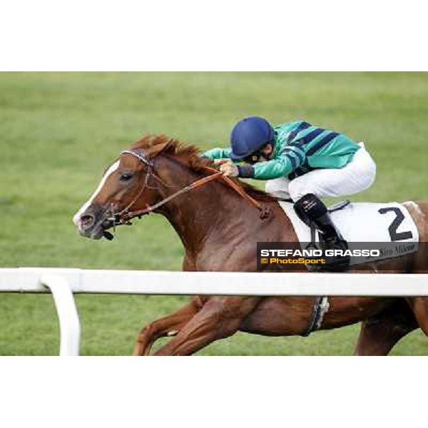 Dario Vargiu on Choisir Shadow wins the Premio Eupili Milano - San Siro racetrack, 24th sept.2011 ph.Stefano Grasso