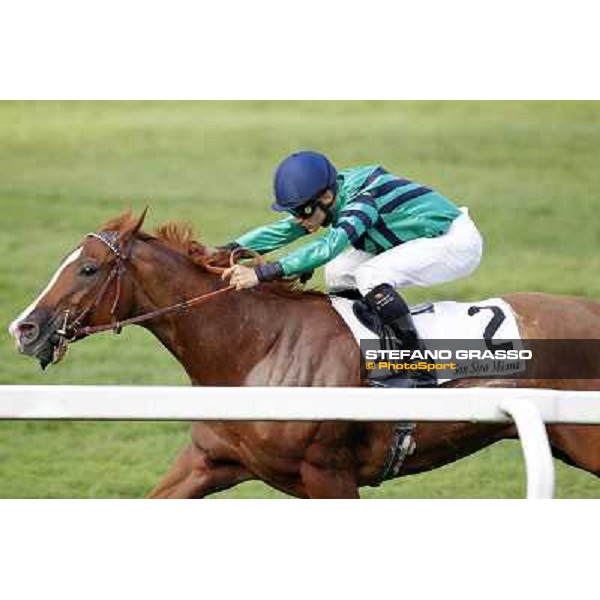 Dario Vargiu on Choisir Shadow wins the Premio Eupili Milano - San Siro racetrack, 24th sept.2011 ph.Stefano Grasso