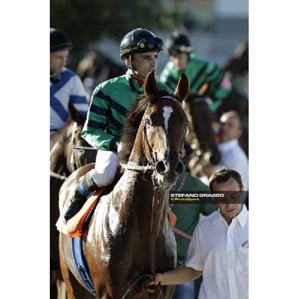 Dario Vargiu on Lui e La Luna after the finish of the Gran Criterium Milano - San Siro racetrack, 9th oct. 2011 ph.Stefano Grasso