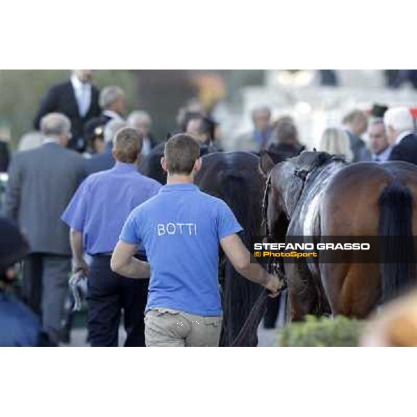 Horses and grooms walking in the winner circle after the race Milano - San Siro racetrack, 9th oct. 2011 ph.Stefano Grasso