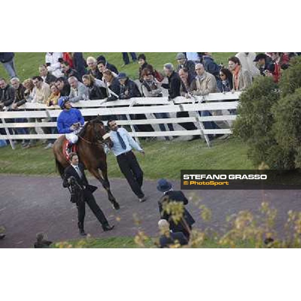 Frankie Dettori on Campanologist wins the Gran Premio del Jockey Club Milano - San Siro racetrack, 16th oct. 2011 ph.Stefano Grasso