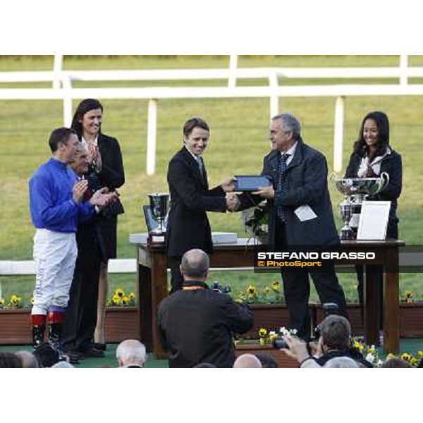 Frankie Dettori on Campanologist wins the Gran Premio del Jockey Club Milano - San Siro racetrack, 16th oct. 2011 ph.Stefano Grasso
