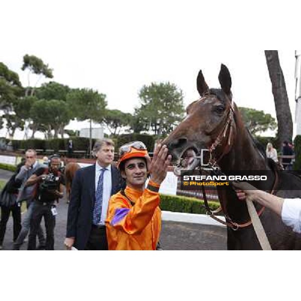 Fabio Branca and Quiza Quiza Quiza after winning the Premio Lydia Tesio Longines Rome, 23rd oct. 2011 ph.Stefano Grasso