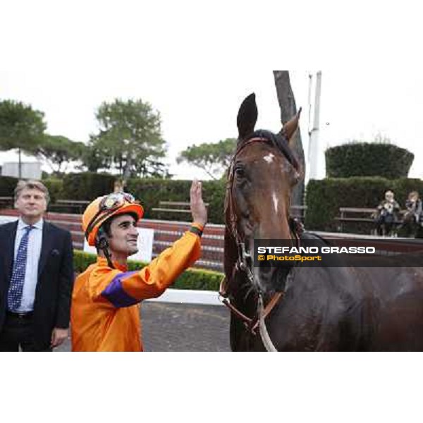 Fabio Branca and Quiza Quiza Quiza after winning the Premio Lydia Tesio Longines Rome, 23rd oct. 2011 ph.Stefano Grasso