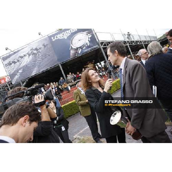 Flavia Rovereto interwiewing Luigi Riccardi after winning the Premio Lydia Tesio Longines Rome, 23rd oct. 2011 ph.Stefano Grasso