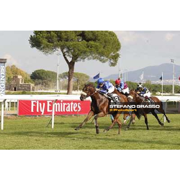 Dario Vargiu on Regarde Moi wins the Premio Nearco Rome, 23rd oct. 2011 ph.Stefano Grasso