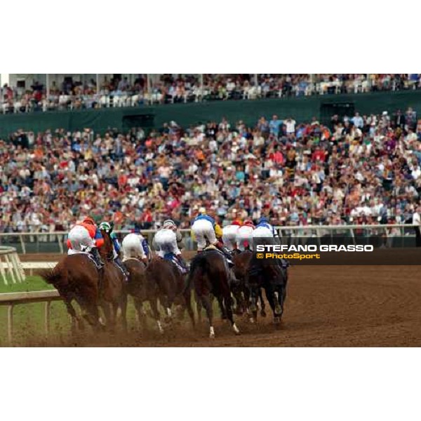 Breeders\' Cup Classic - the horses on the first bend Dallas 30th october 2004 ph. Stefano Grasso