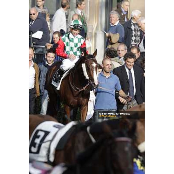 Umberto Rispoli on Star Kodiak returns home after winning the Premio Ubaldo Pandolfi Rome, 23rd oct. 2011 ph.Stefano Grasso