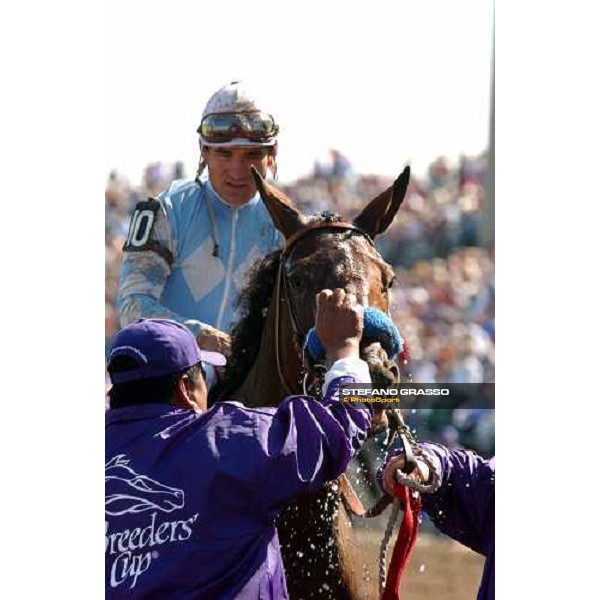 Corey Nakatani on Sweet Catomine winner of Breeder\'s Cup Juvenile Fillies Dallas 30th october 2004 ph. Stefano Grasso