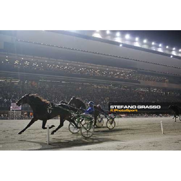 Thomas Konvenoja with Brad De Veluwe wins the Gran Premio Paolo e Orsino Orsi Mangelli Milan - San Siro racetrack, 1st nov. 2011 ph.Stefano Grasso