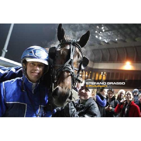 Thomas Konvenoja with Brad De Veluwe wins the Gran Premio Paolo e Orsino Orsi Mangelli Milan - San Siro racetrack, 1st nov. 2011 ph.Stefano Grasso