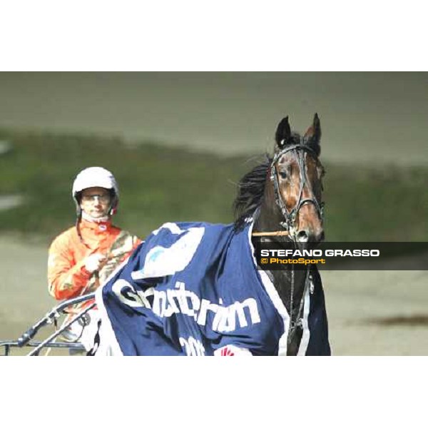 Andrea Farolfi and Perkins Grif winners of the Gran Criterium - Mem.Biondi Milan - San Siro trotting racecourse 13th nov.2011 ph.Stefano Grasso