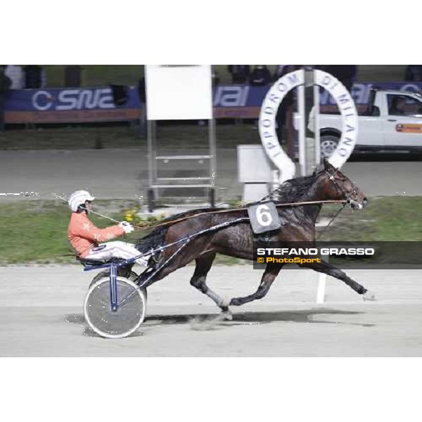 Andrea Farolfi and Perkins Grif winners of the Gran Criterium - Mem.Biondi Milan - San Siro trotting racecourse 13th nov.2011 ph.Stefano Grasso