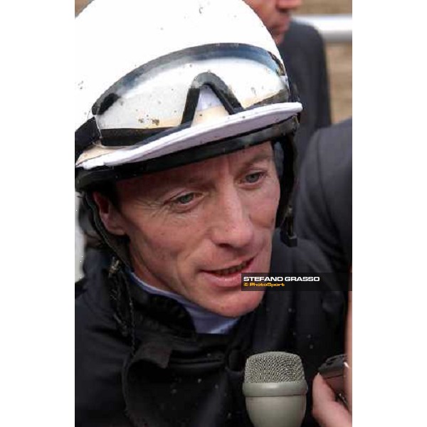 Kieren Fallon winner with Ouija Board of Breeders\' Cup Filly and Mare Turf Dallas 30th october 2004 ph. Stefano Grasso