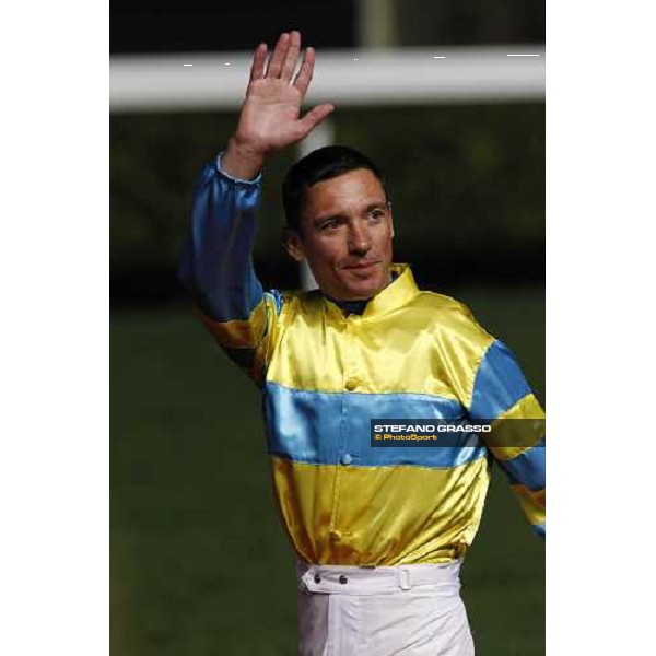 Frankie Dettori wins the Cathay Pacific International Jockeys\' Championship Hong Kong - Happy Valley racecourse, 7th dec. 2011 ph.Stefano Grasso