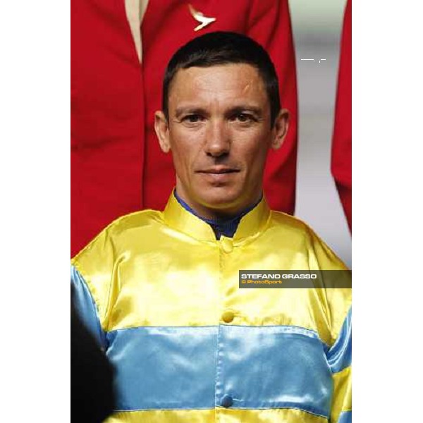 Frankie Dettori wins the Cathay Pacific International Jockeys\' Championship Hong Kong - Happy Valley racecourse, 7th dec. 2011 ph.Stefano Grasso