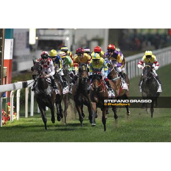 Frankie Dettori wins the Cathay Pacific International Jockeys\' Championship Hong Kong - Happy Valley racecourse, 7th dec. 2011 ph.Stefano Grasso