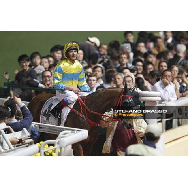 Frankie Dettori wins the Cathay Pacific International Jockeys\' Championship Hong Kong - Happy Valley racecourse, 7th dec. 2011 ph.Stefano Grasso