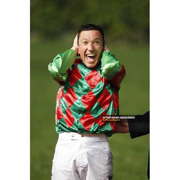 Frankie Dettori wins the Cathay Pacific International Jockeys\' Championship Hong Kong - Happy Valley racecourse, 7th dec. 2011 ph.Stefano Grasso